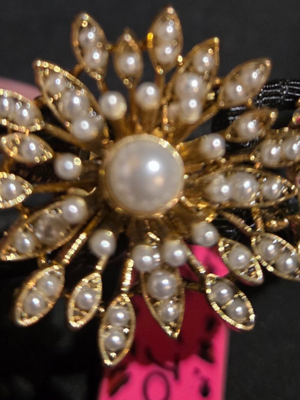 Betsey Johnson New With Tags (NWT) Floral Crystal Magnetic Cord Bracelet - Picture 9 of 9
